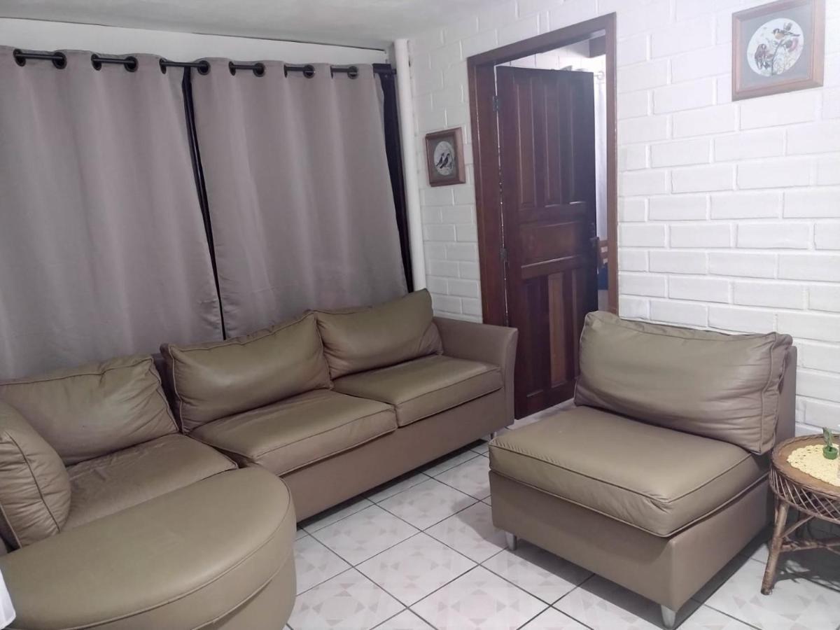 Apartamento Estilo Chale - Enxaimel Бомбиньяс Экстерьер фото
