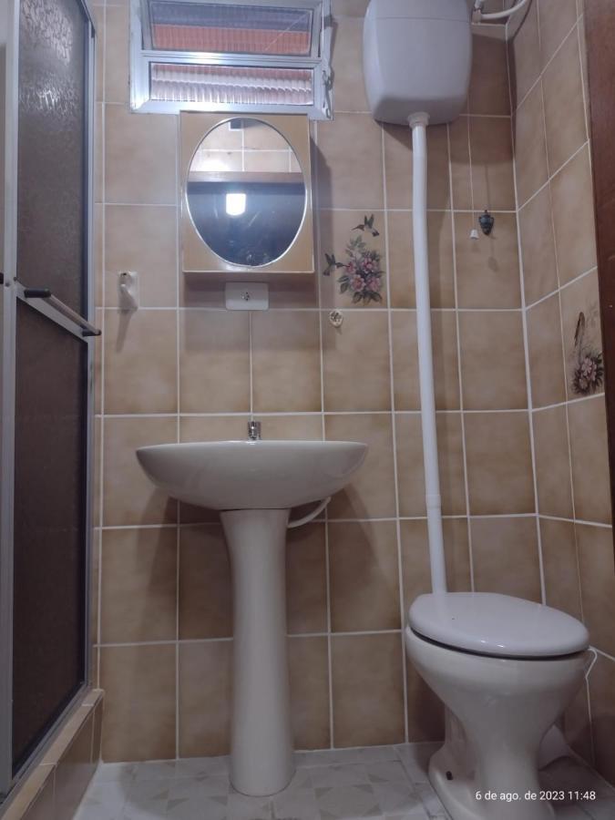 Apartamento Estilo Chale - Enxaimel Бомбиньяс Экстерьер фото